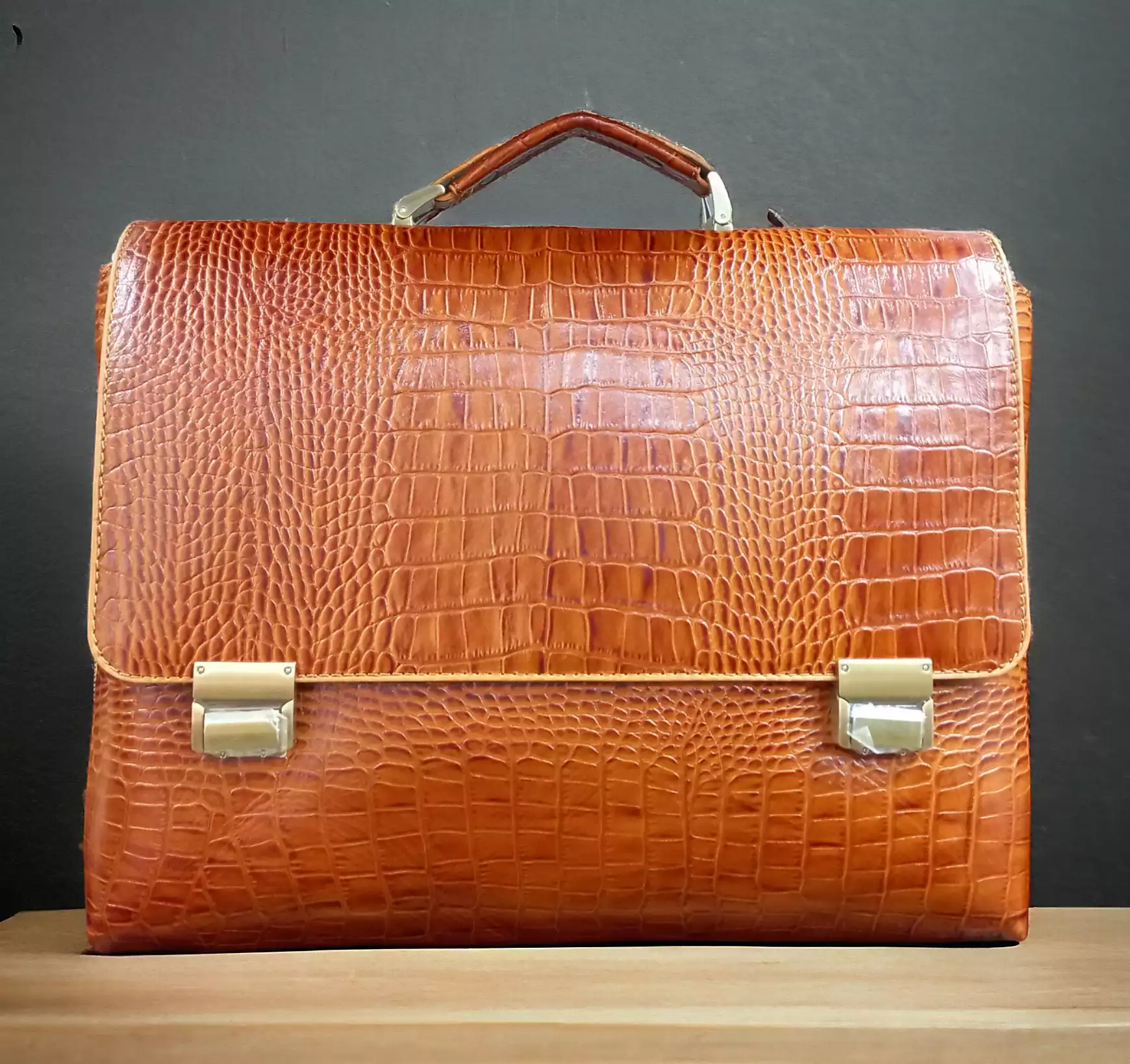 کیف اداری دوقفل چرم طبیعی مدل اینزو